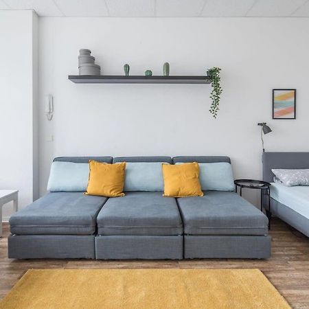 Spacious 2 Bedroom Apartment ハンブルク エクステリア 写真