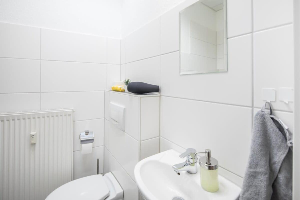 Spacious 2 Bedroom Apartment ハンブルク エクステリア 写真